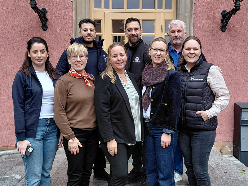 Gruppbild på representanterna från aktörerna som samverkar.